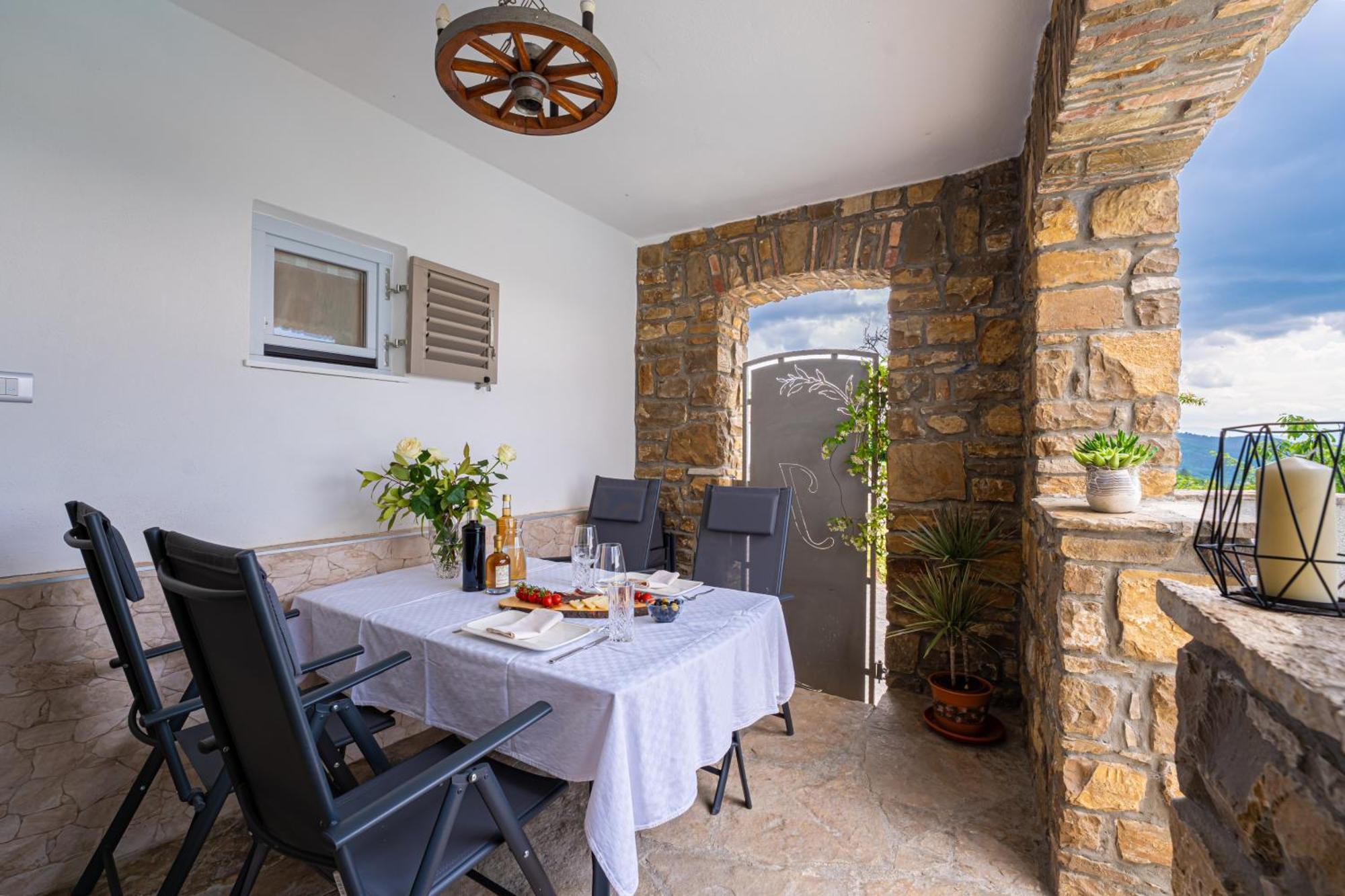 Belveder Motovun With Heated Pool Holiday home *