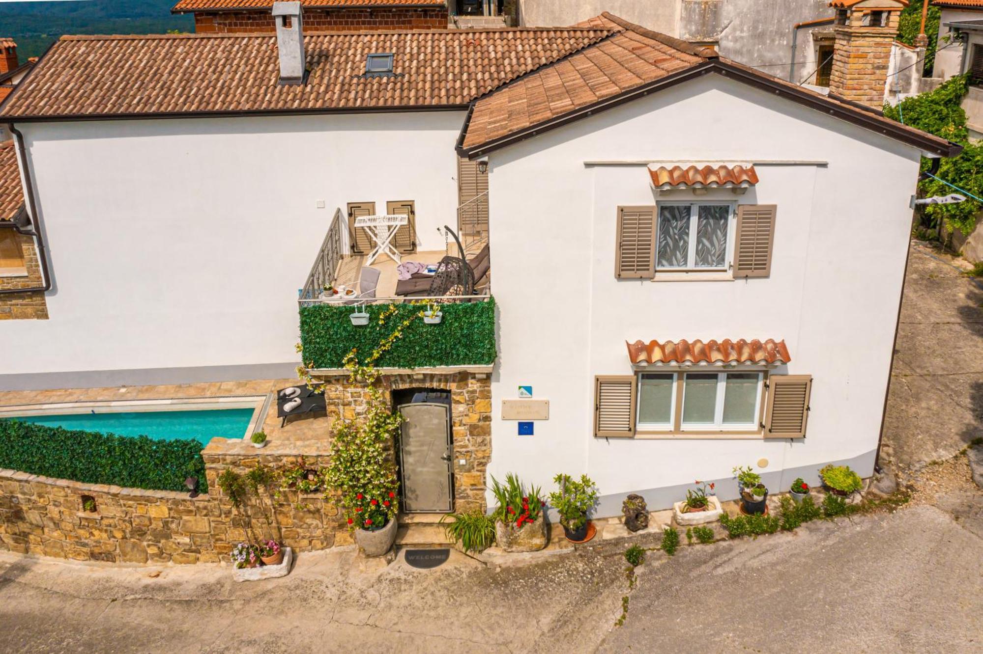 Belveder Motovun With Heated Pool * Livade