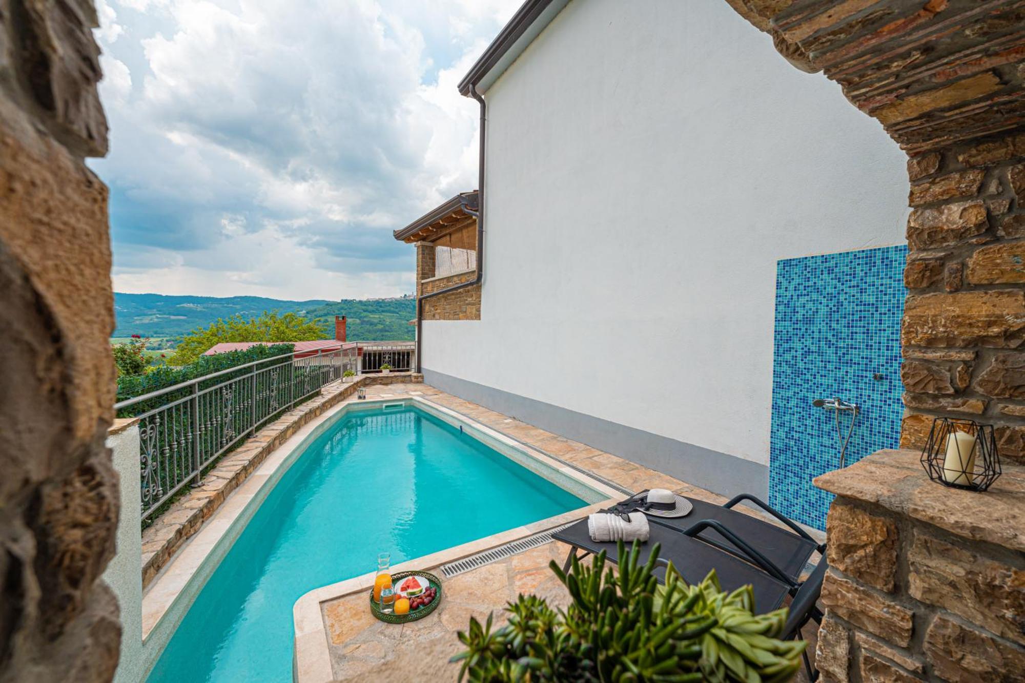 Holiday home Belveder Motovun With Heated Pool *