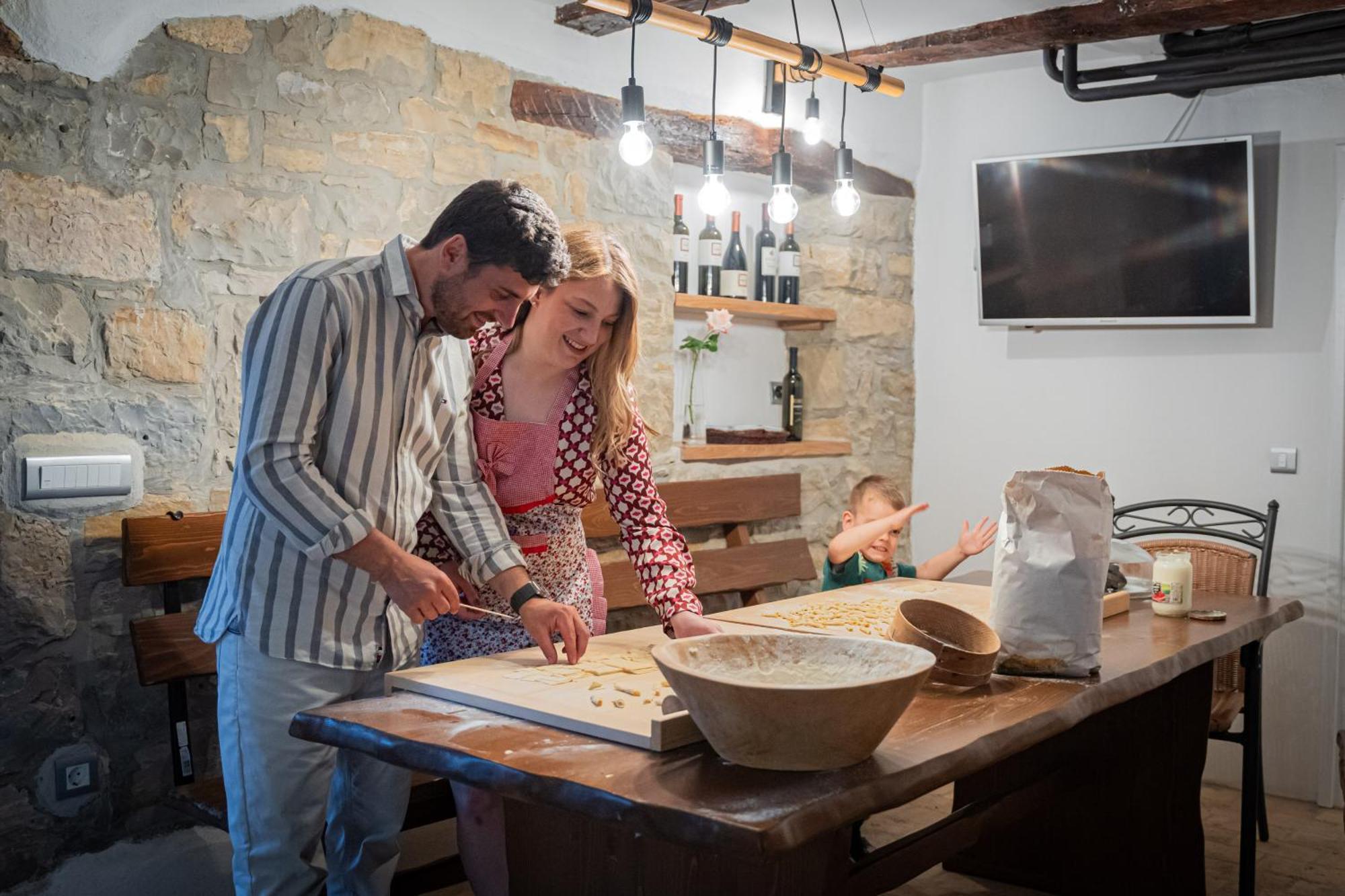 Belveder Motovun With Heated Pool * Livade