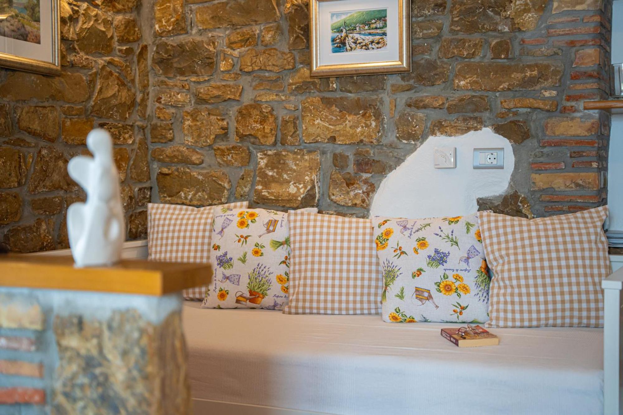 Belveder Motovun With Heated Pool Holiday home *