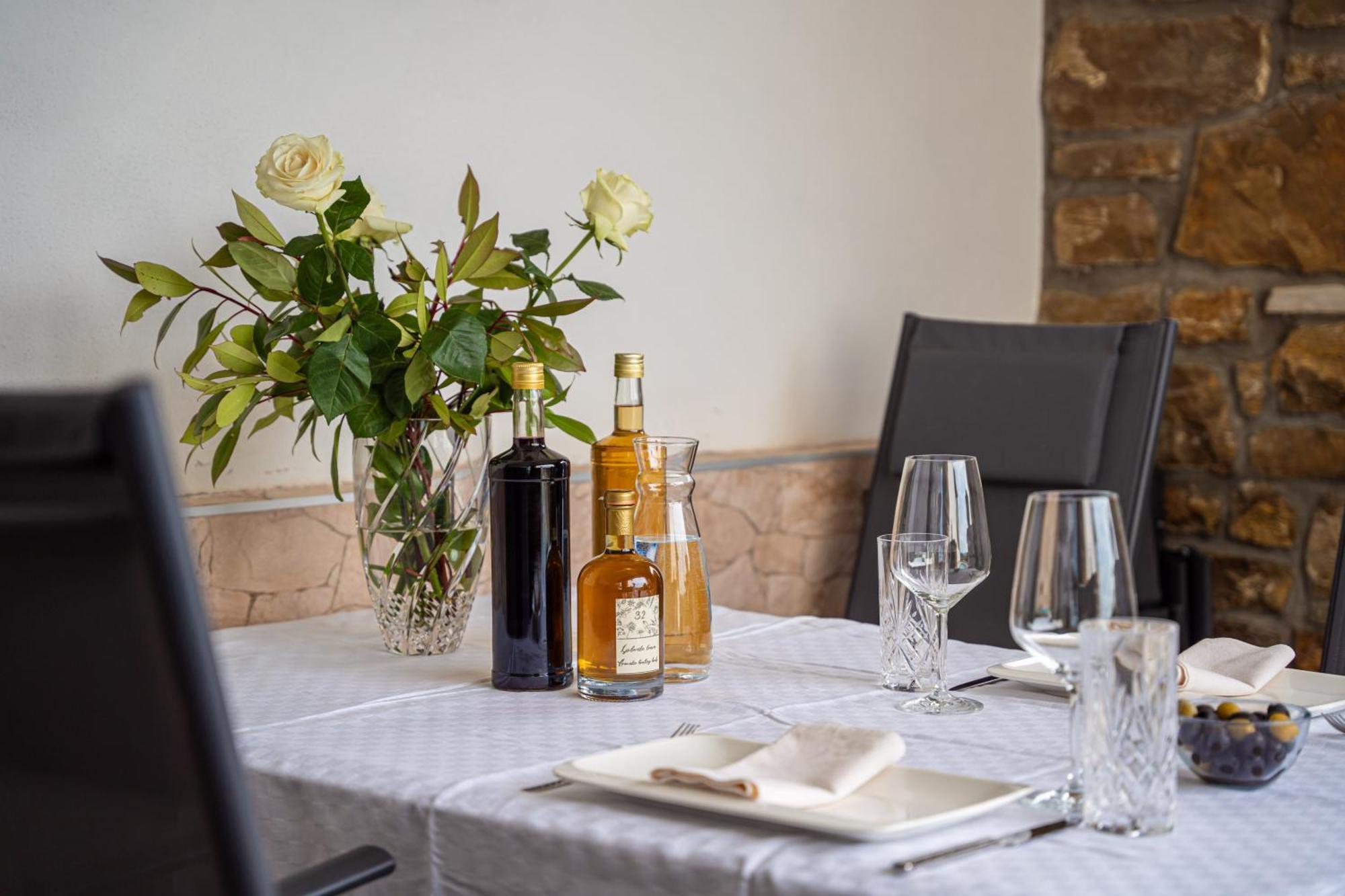 Belveder Motovun With Heated Pool Livade