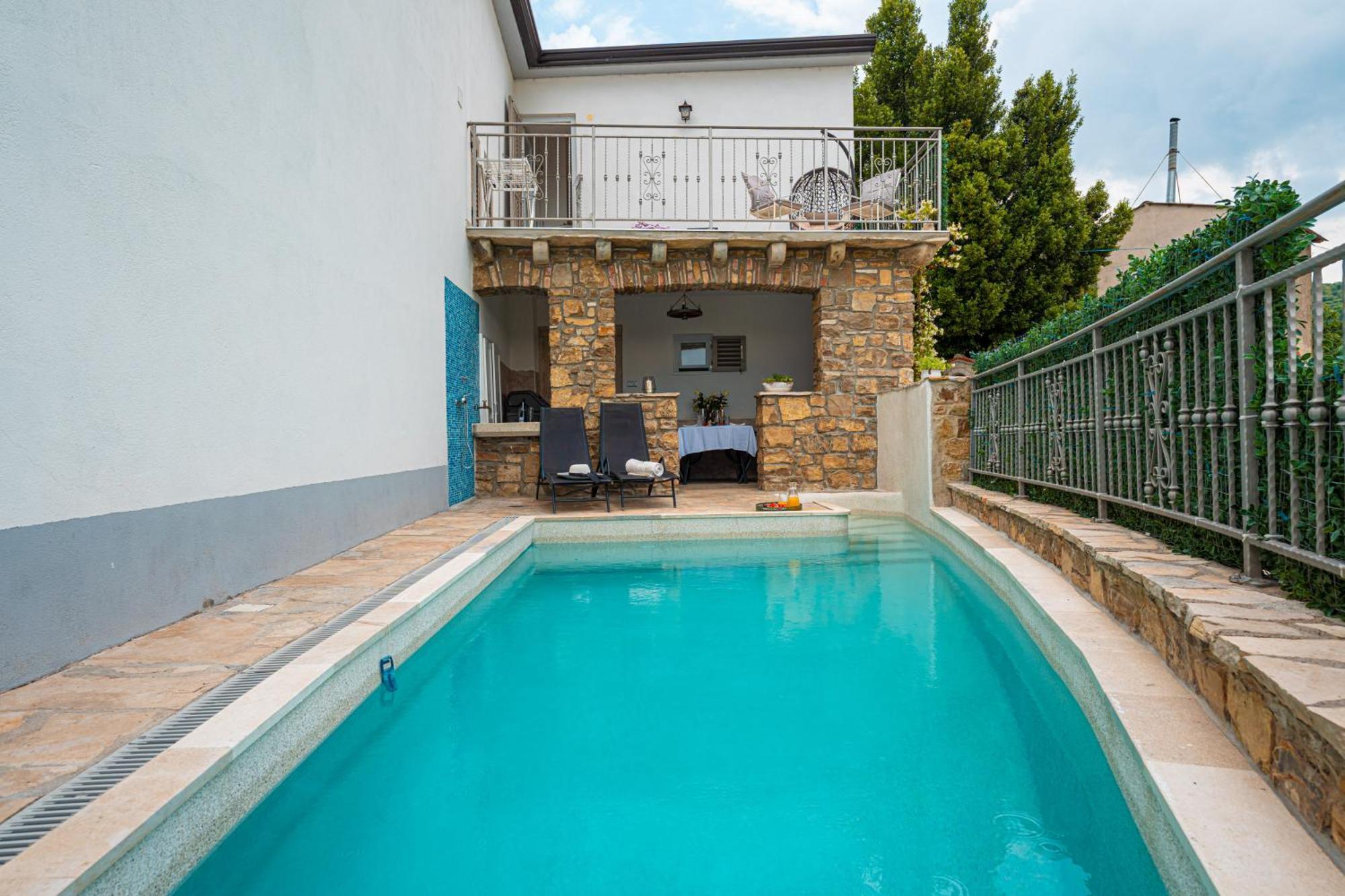 Belveder Motovun With Heated Pool Holiday home *